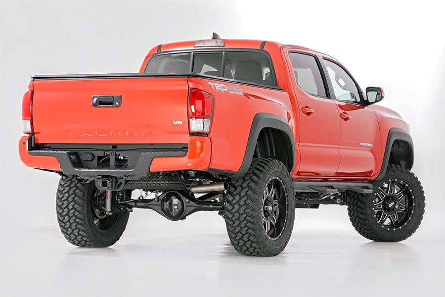 Rough Country 6" Lift Kit w/M1 Struts for 2016-2023 Toyota Tacoma 4WD - 75840