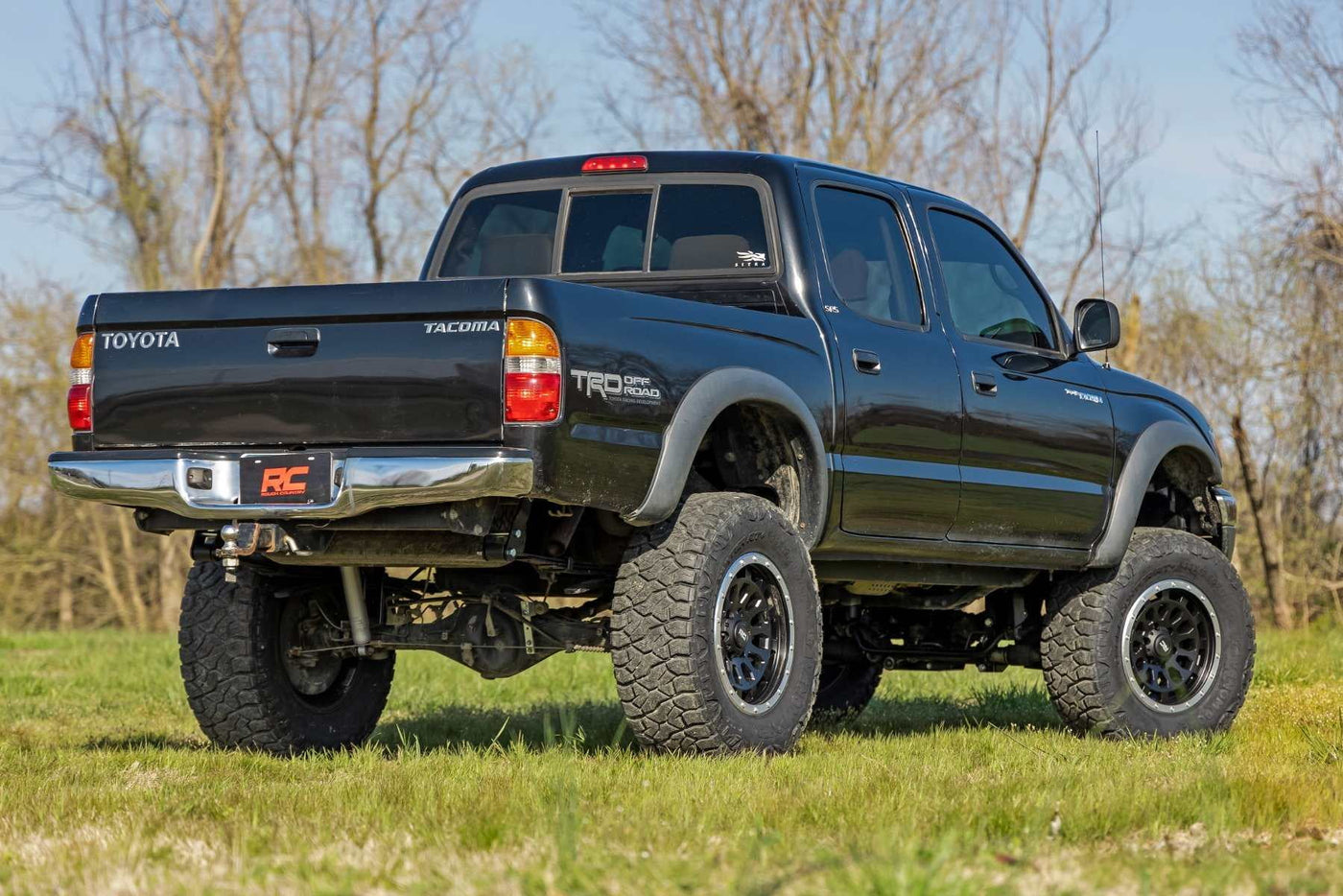 Rough Country 6" Lift Kit w/N3 Struts & Shocks for 96-04 Toyota Tacoma - 74131