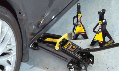 Black Jack 2.25 Ton Trolley Jack with 2.25 Ton Jack Stands in Case Black - T82253W